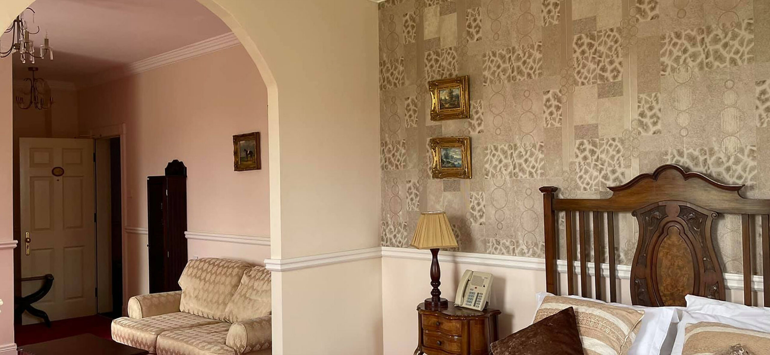 Kilcooly suite room