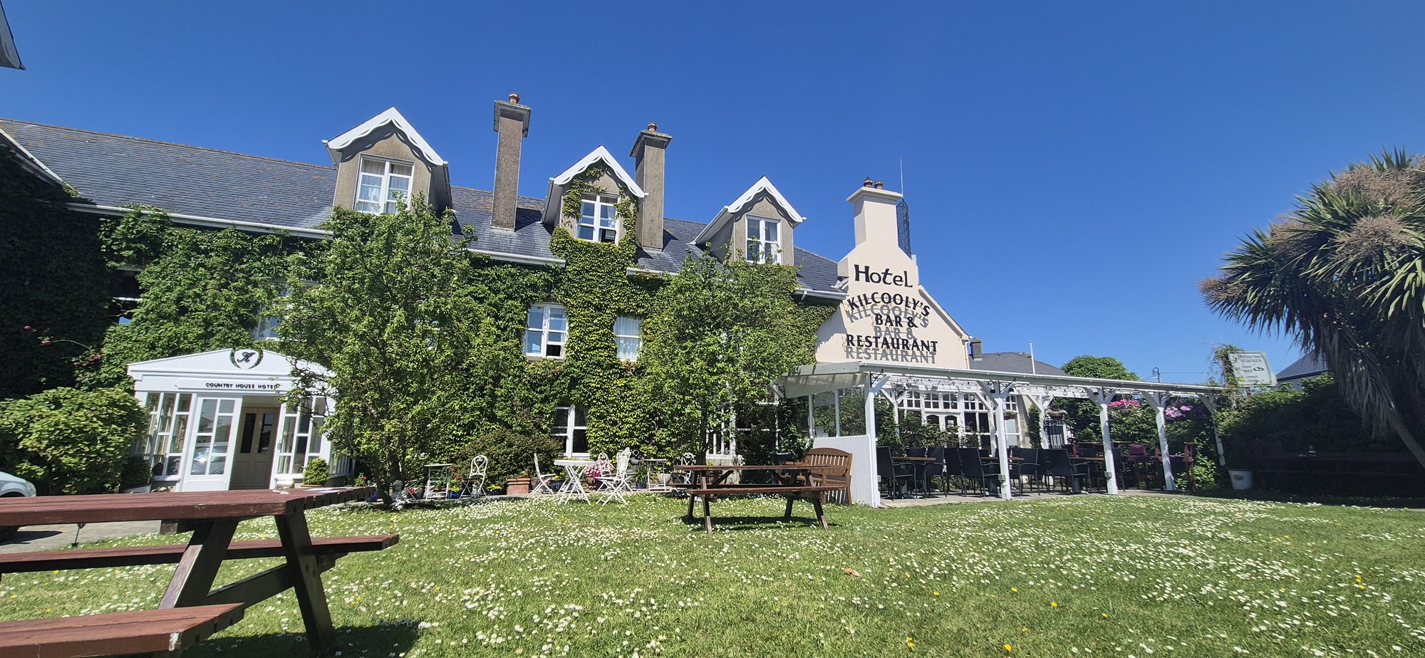 Kilcooly’s Country House